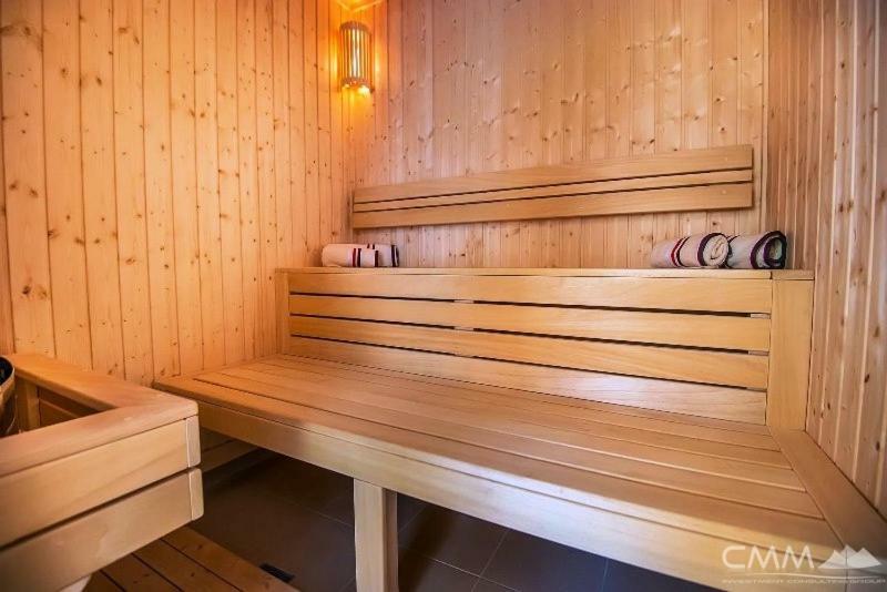 Luxury 1 Bedroom Apartment With Cozy Garden D2-2 In Morinj 科托尔 外观 照片